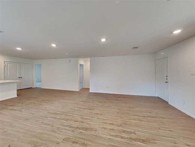 Photo - 3006 Twisted Myrtle Dr