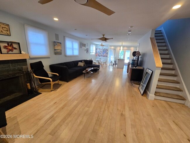 Photo - 112.5 McCabe Ave