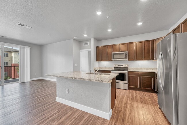 Photo - $1,775 - 2 Bed, 2 Bath Condo in Aurora wit... Unidad #204