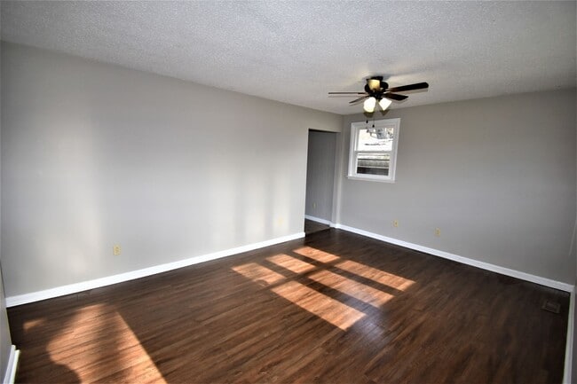 Photo - 3 Bedroom Dog Friendly Home For Rent!