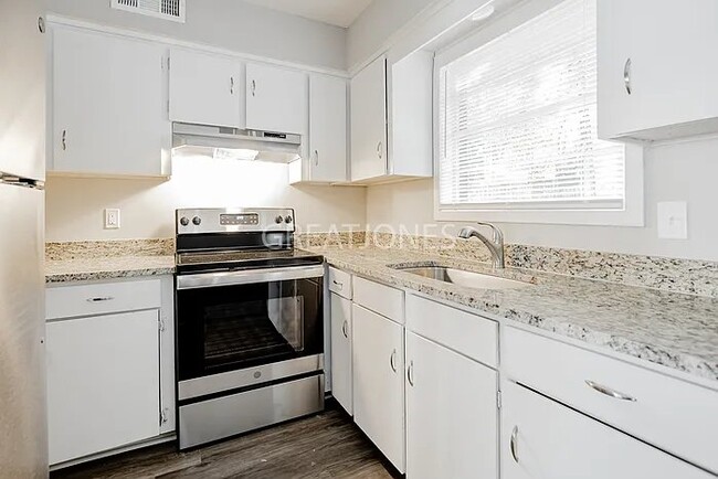 Photo - 1513 Donald Dr