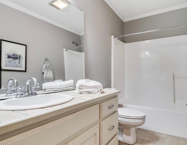 128 Coconut Grove Cir