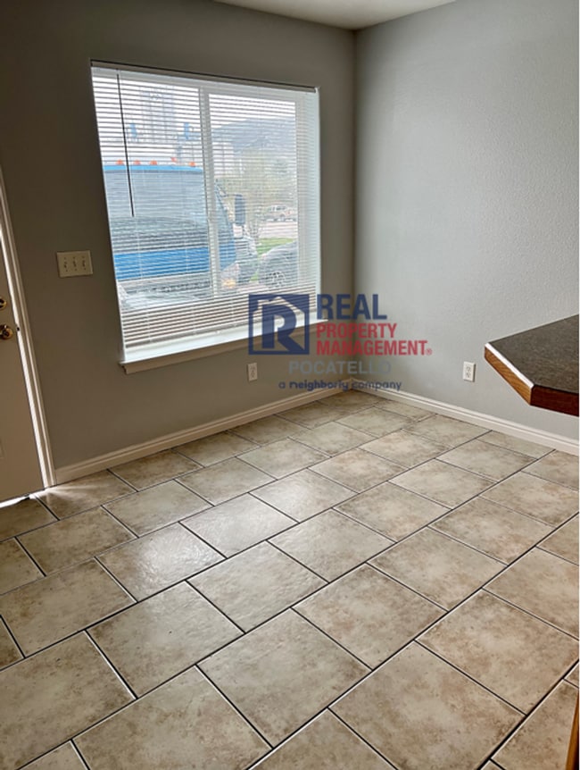 Photo - 1580 Zener St Unit 1580 Zener St B