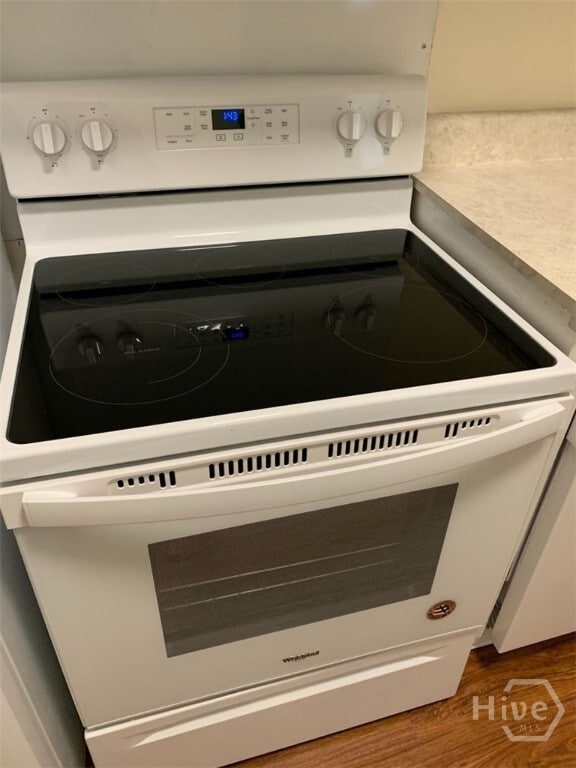 Photo - 174 Hart Ave