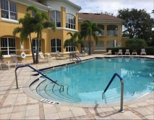 Photo - 5080 Fairways Cir Unit G208