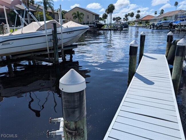 Photo - 15493 Admiralty Cir Unit 5