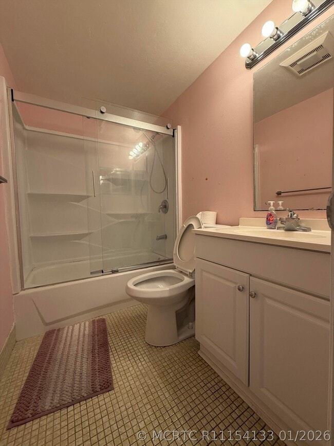 Photo - 70 Easthampton C