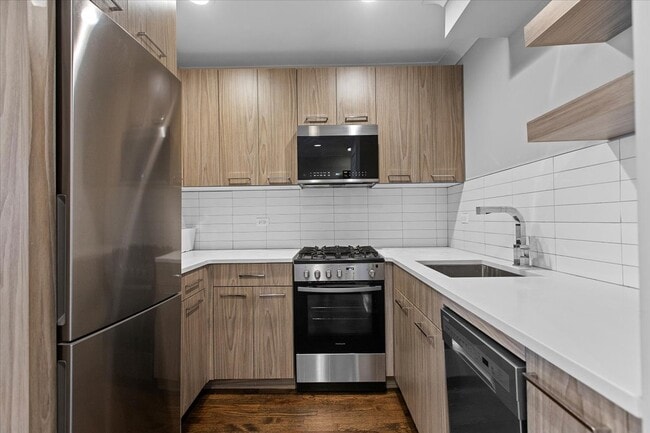 Photo - 541 W Oakdale Ave Unit 507