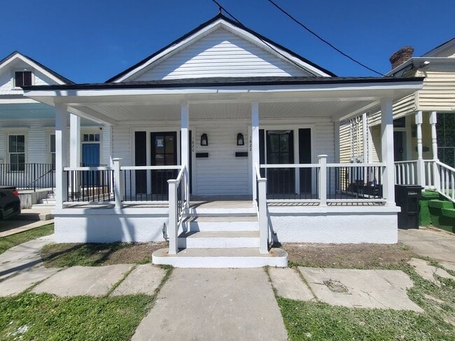 Building Photo - 1822 Cambronne St