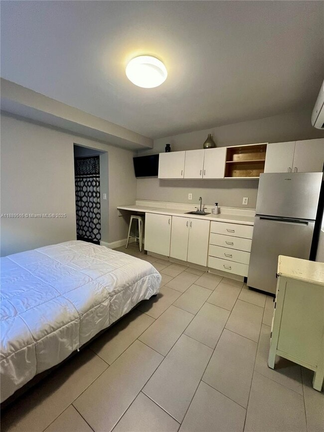 Photo - 361 SW 20th Rd Unit Cottage A