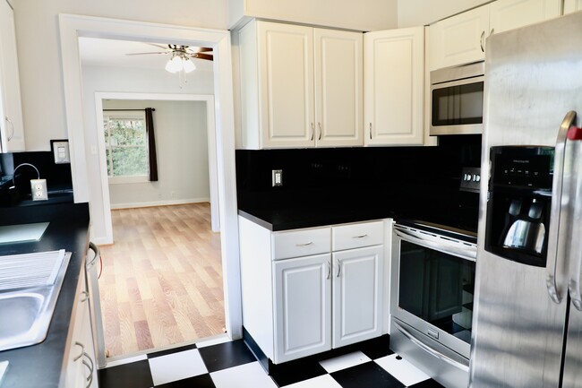 Photo - Magnolia Heights