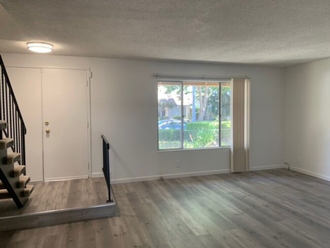 Photo - 4 Bed/2 Bath Spacious Home with Big Backyard and New Laminate & Carpet - Union City