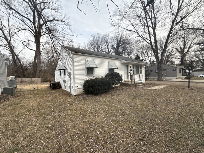 Photo - 223 Wiegel Dr