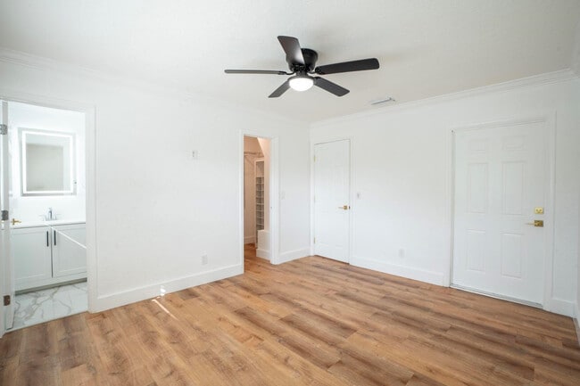 Photo - 3468 NE 17th Ave Unit 2