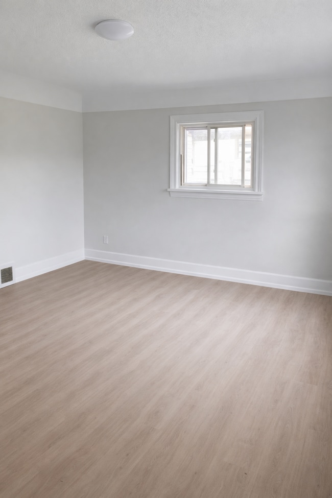 Photo - 428 Thorold Rd Unité 1