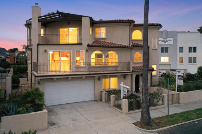 Photo - 1701 Crescent Ave