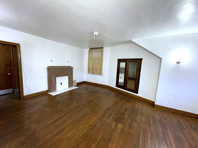 Photo - 409 S Pacific Ave Unit 3