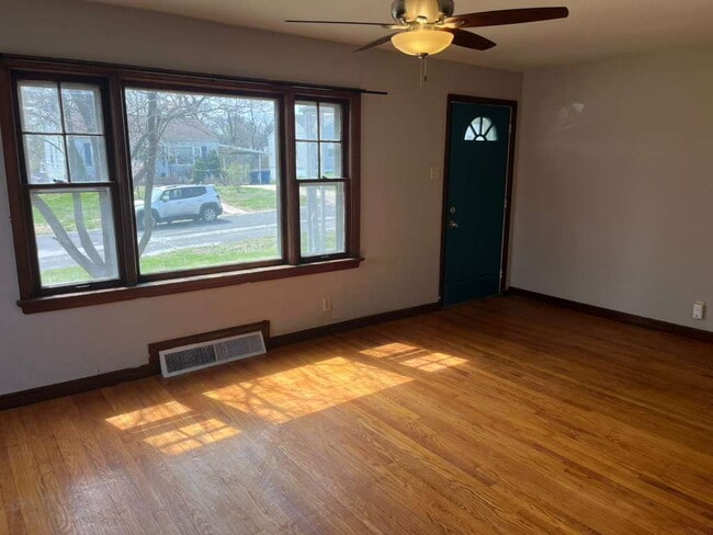 Photo - 9813 Lullaby Ln