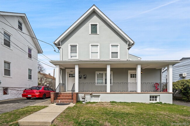 Building Photo - 321 Olivia St Unit 1