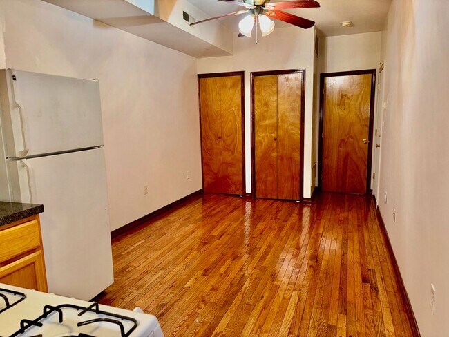 Photo - 1003 S 3rd St Unidad #2