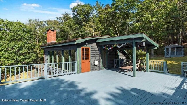 Photo - 376 Abbey Rd