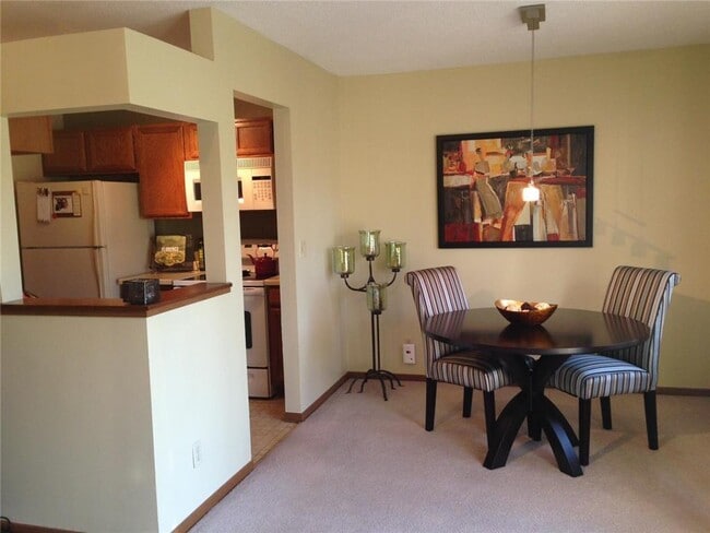 Photo - 10906 Quebec Ave S