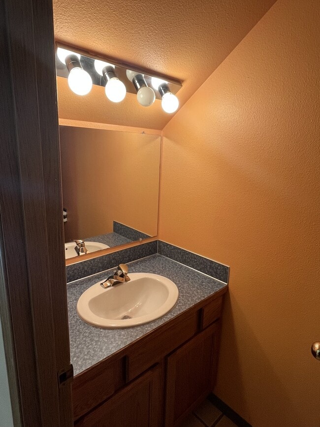 Photo - 224 Wyandotte Ave