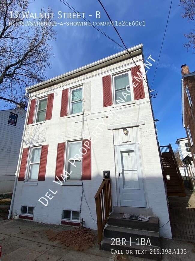 Building Photo - 19 Walnut St Unit B