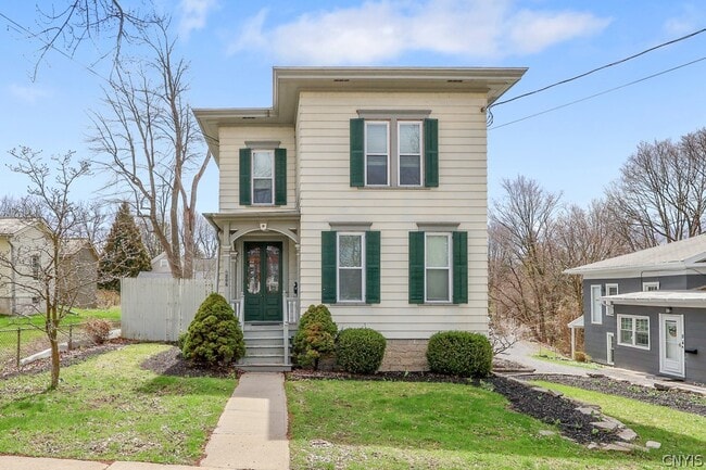 Building Photo - 206 E Genesee St