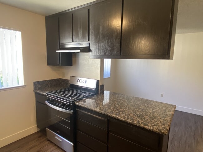 Building Photo - 3000 Jade Way Rental