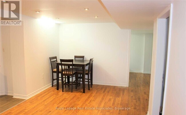 Photo - 155 Johnswood Crescent