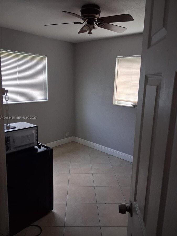 Photo - 1050 NW 25th Ave