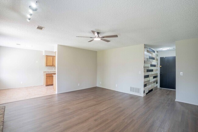 Photo - 3 Bed 2 Bath Broken Arrow / New Tulsa