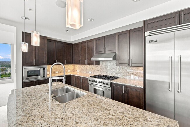 10650 NE 9th Pl Unit 2526