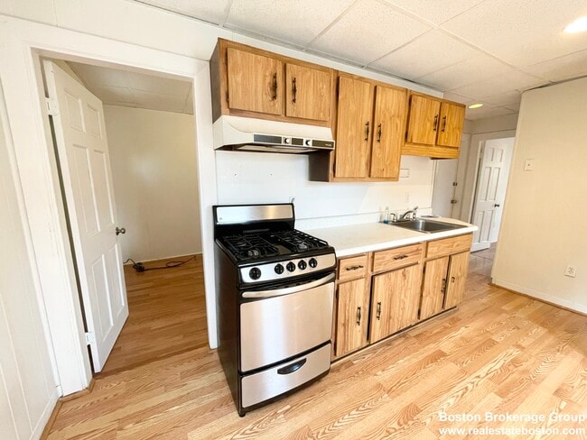 Photo - 105 Buttonwood St Apartments Unit 2