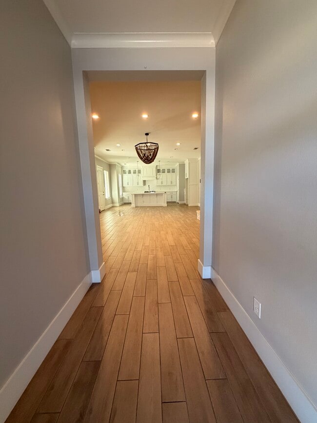 Photo - 1206 Burgandy Dr