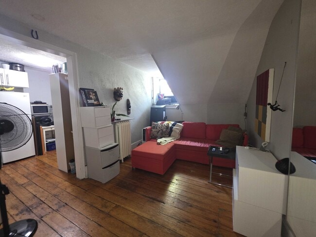 Photo - 134 Earl St Unit 3