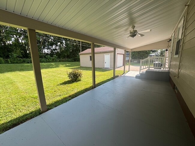 Photo - 977 Magie Ave