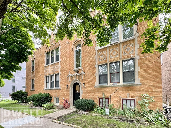 Photo - 5805 N Richmond St Unidad 3