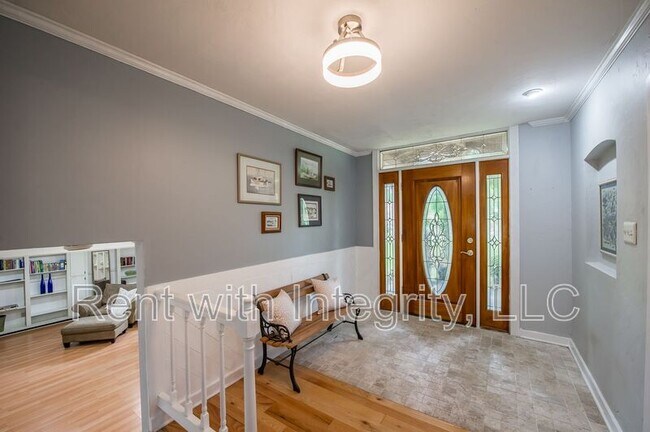 Photo - 3086 Waterford Dr