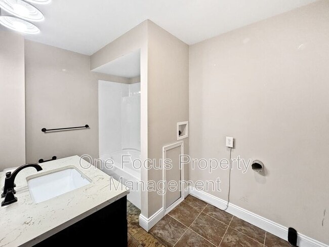 Photo - 123 Oliver St