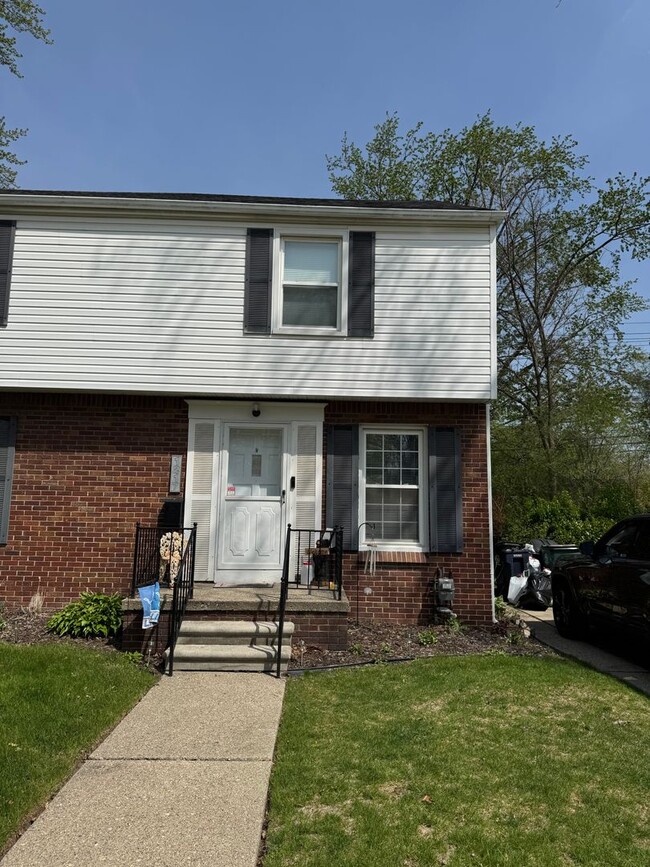 Photo - 1217 E 4th St Apartamento Unidad 1217 4th