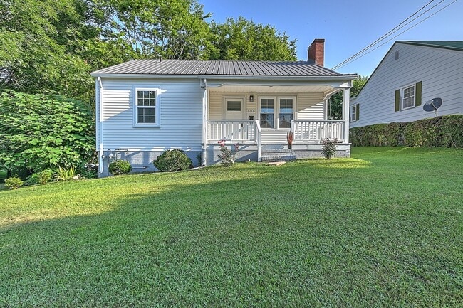 608 Forest St - 608 Forest St House