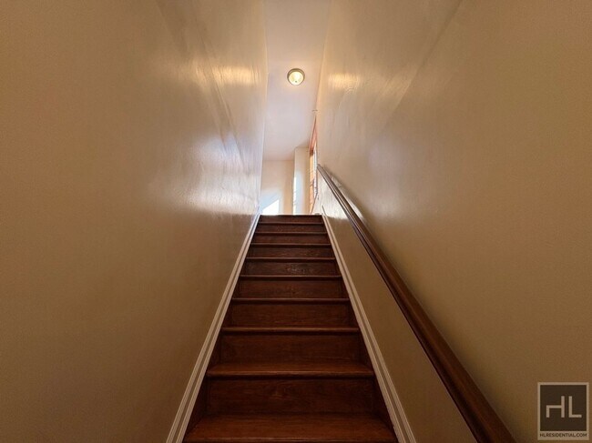 Photo - MONTGOMERY AVENUE, BRONX Unit 2