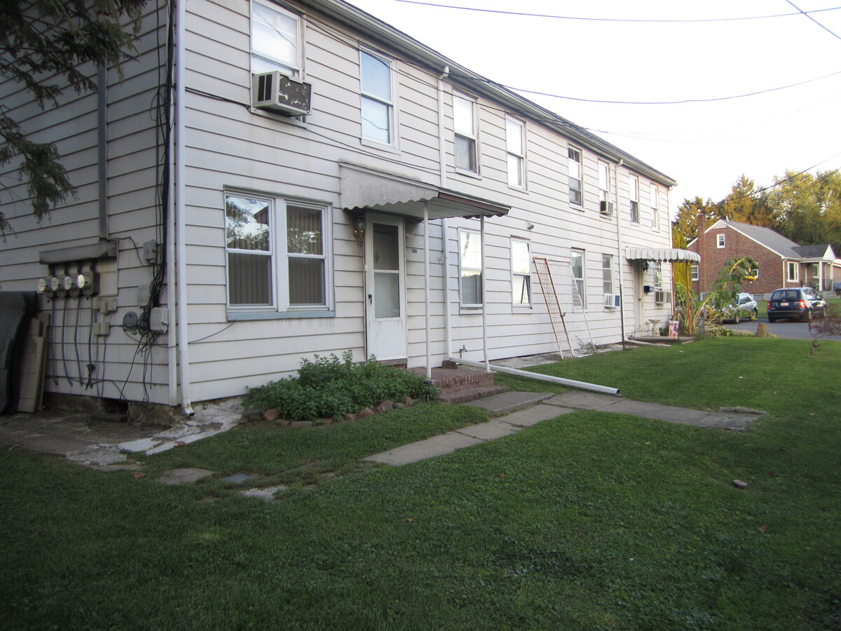 Photo - 4215 Sullivan Trl Apartments Unit A