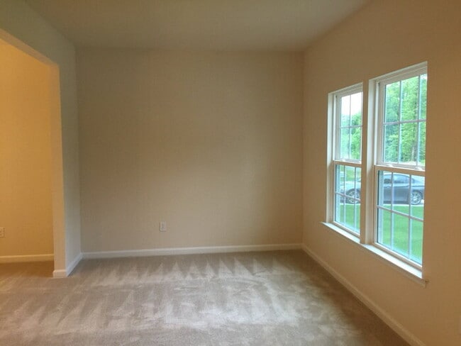 Photo - Spacious 4-Bedroom Richmond Retreat with 2...
