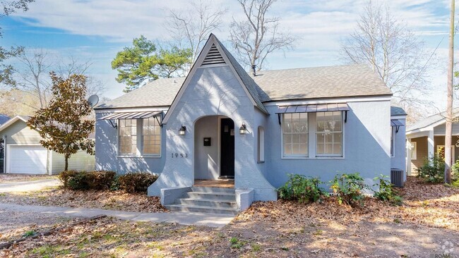 Building Photo - 1953 Stanford Ave Rental