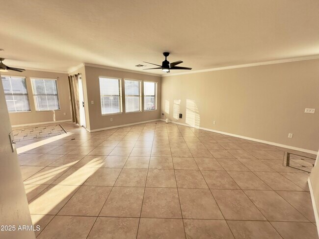 Photo - 3435 E Longhorn Dr