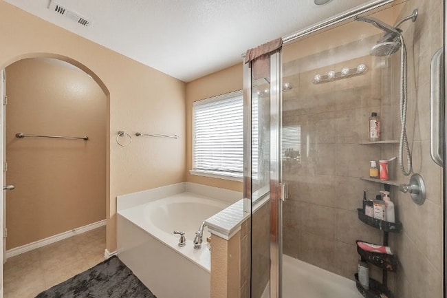 Photo - 783 Peach Ln