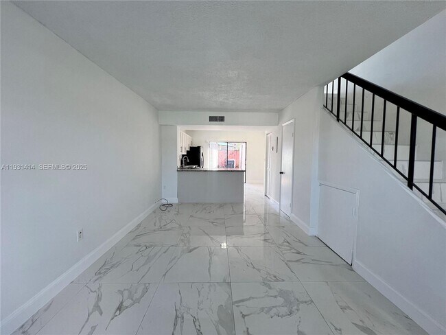 Photo - 1909 SW 107th Ave